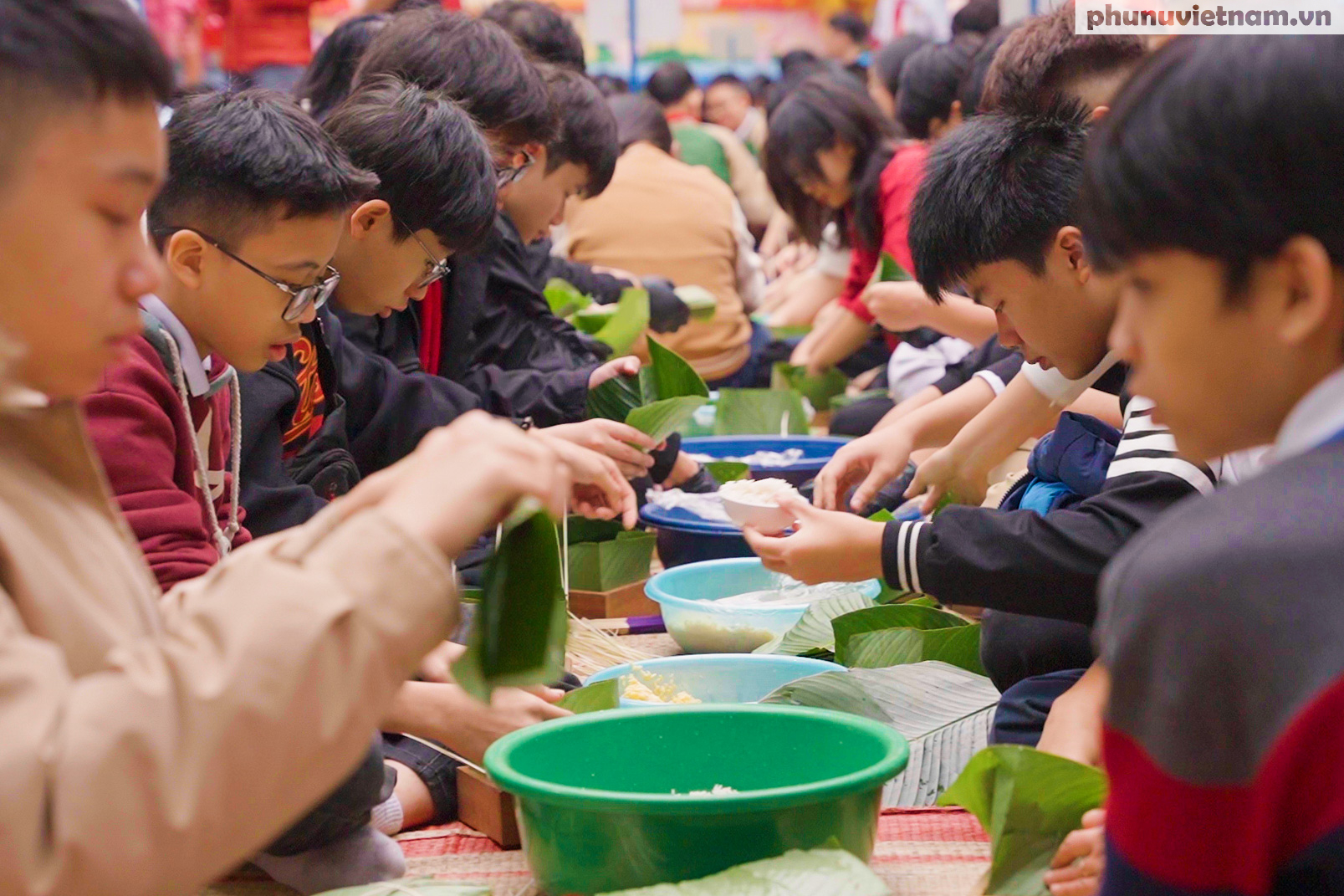 Học sinh Trường THCS Tô Vĩnh Diện hào hứng trải nghiệm không gian văn hóa Tết cổ truyền- Ảnh 12. Học sinh Trường THCS Tô Vĩnh Diện hào hứng trải nghiệm không gian văn hóa Tết cổ truyền- Ảnh 12.