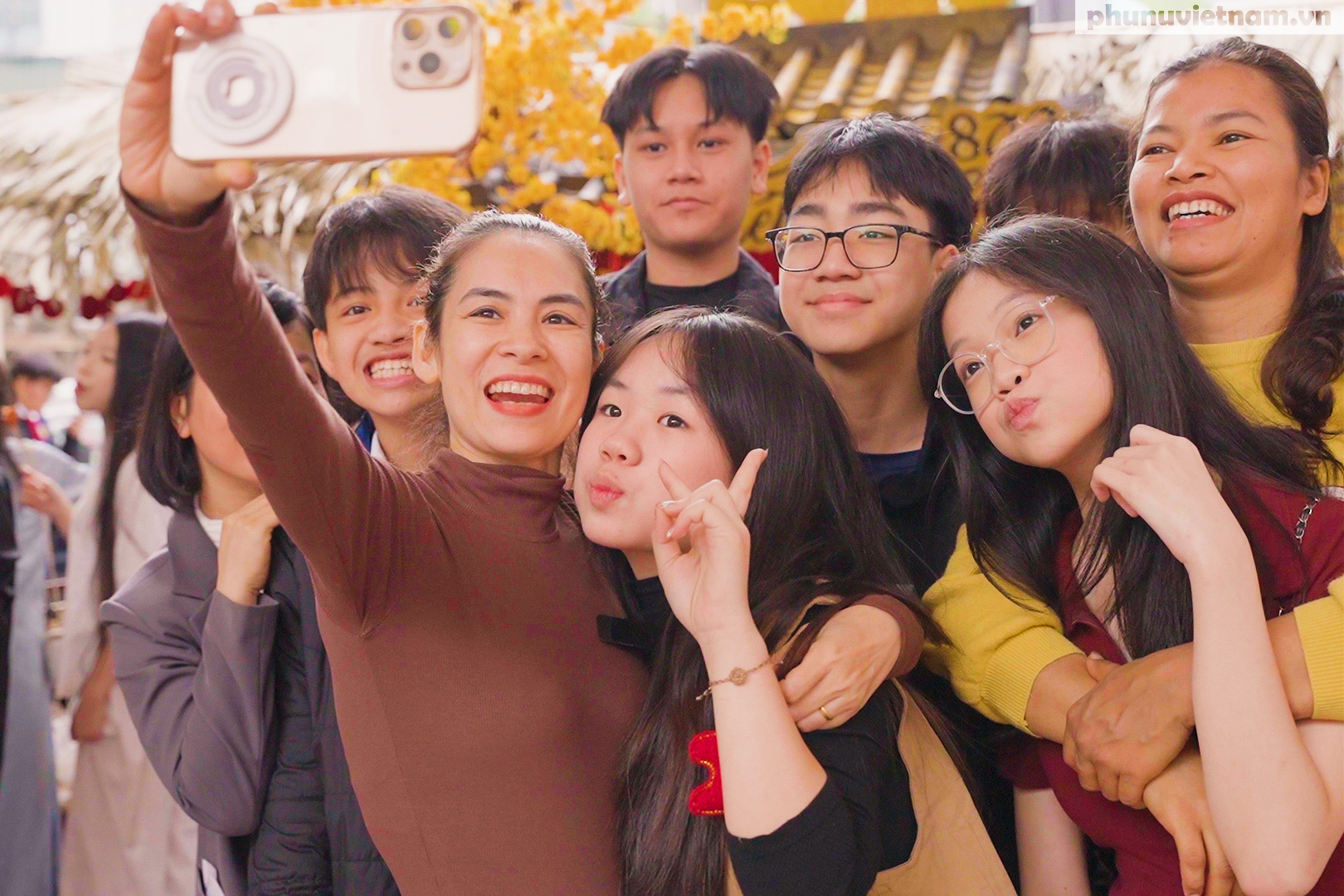 Học sinh Trường THCS Tô Vĩnh Diện hào hứng trải nghiệm không gian văn hóa Tết cổ truyền- Ảnh 24. Học sinh Trường THCS Tô Vĩnh Diện hào hứng trải nghiệm không gian văn hóa Tết cổ truyền- Ảnh 24.