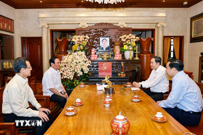 Chủ tịch Quốc hội chúc Tết nguyên lãnh đạo Đảng, Nhà nước dịp Xuân Bính Ngọ- Ảnh 3.