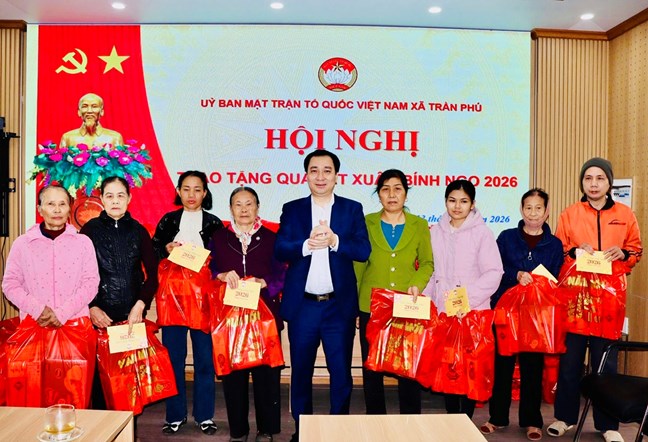 Hải Phòng: Tết sẻ chia đến với các gia đình khó khăn ở xã Trần Phú- Ảnh 1.