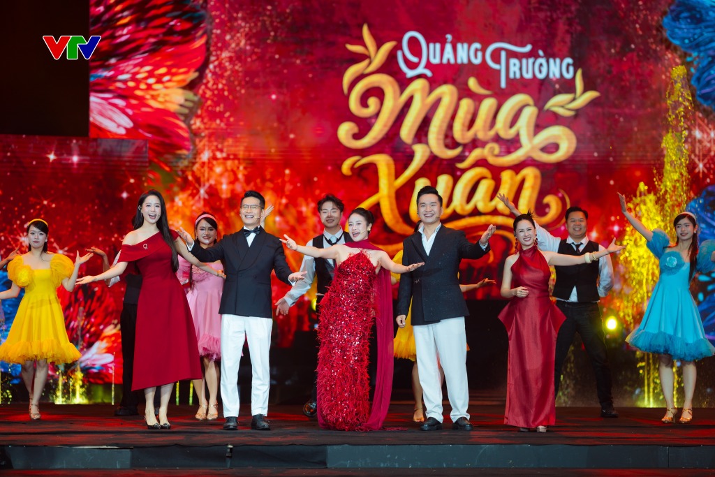 Dàn MC biểu diễn nhạc kịch Dàn MC biểu diễn nhạc kịch