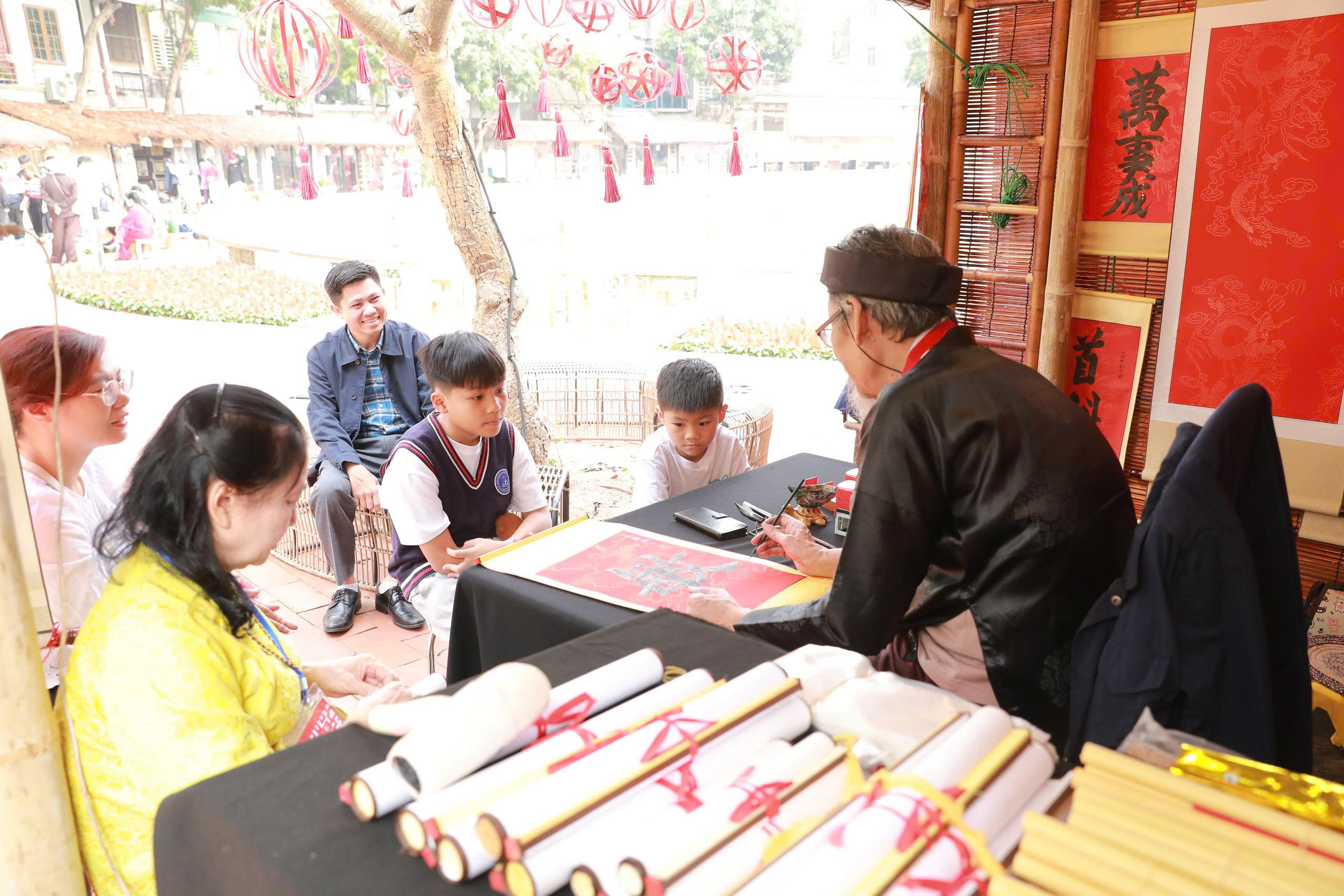 Khai bút đầu xuân cần biết 4 điều này- Ảnh 4. Khai bút đầu xuân cần biết 4 điều này- Ảnh 4.