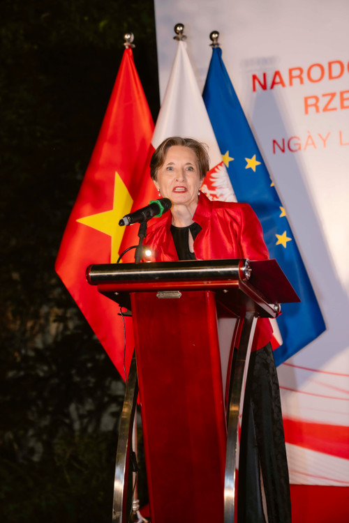 Đại sứ đón Tết: Cảm nhận văn hóa truyền thống Việt bằng cả trái tim- Ảnh 2.