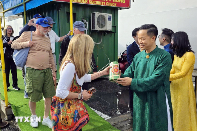 Đà Nẵng "đón sóng" khách tàu biển, mở rộng dư địa tăng trưởng- Ảnh 2.