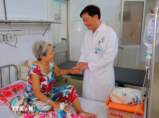 Hơn 129.600 người bệnh được điều trị khỏi, ra viện trong 5 ngày nghỉ Tết- Ảnh 1.