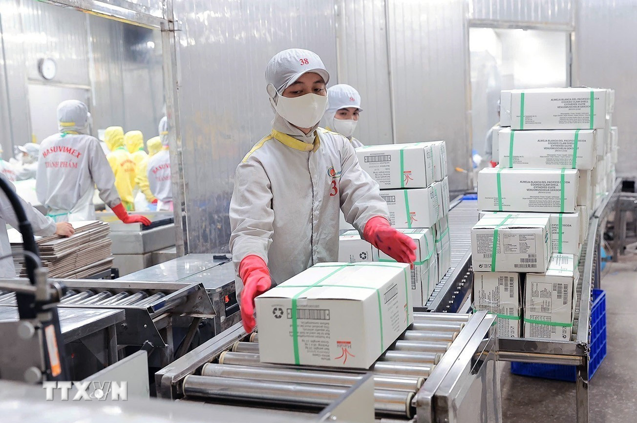 Xuất khẩu 2026: Áp lực từ "gió ngược" toàn cầu và lời giải tăng cường nội lực- Ảnh 1. Xuất khẩu 2026: Áp lực từ "gió ngược" toàn cầu và lời giải tăng cường nội lực- Ảnh 1.