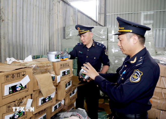 Thủ tướng yêu cầu không để thiếu hàng, tăng giá bất hợp lý dịp Tết Bính Ngọ 2026- Ảnh 1.