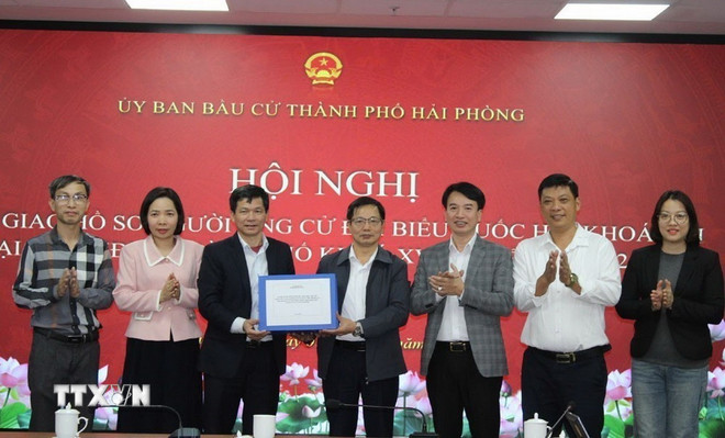 Hải Phòng hoàn tất bàn giao hồ sơ người ứng cử đại biểu Quốc hội và HĐND- Ảnh 1.