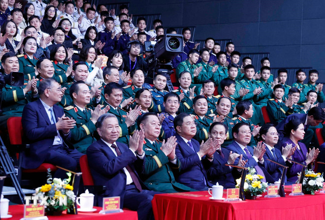 Tổng Bí thư Tô Lâm dự tổng kết, trao giải cuộc thi “Vững bước dưới cờ Đảng”- Ảnh 1.