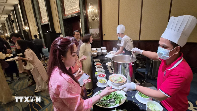 Xuân Bính Ngọ 2026: Tết Cộng đồng ấm áp của người Việt tại Singapore- Ảnh 2.