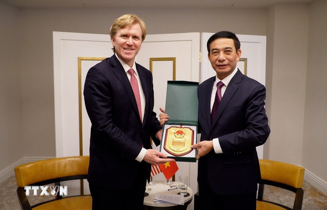 Đại tướng Phan Văn Giang tiếp Thứ trưởng thứ nhất Bộ Chiến tranh Hoa Kỳ- Ảnh 2.