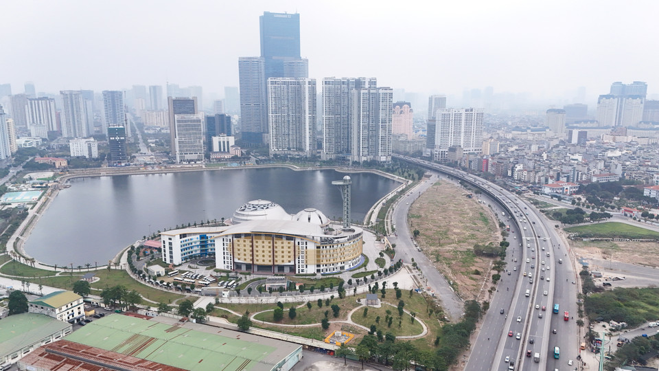 Người dân rục rịch trở lại Thủ đô sau kỳ nghỉ Tết Nguyên đán- Ảnh 1.