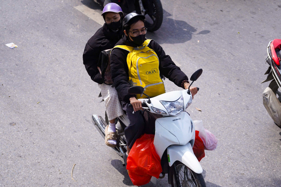 Người dân rục rịch trở lại Thủ đô sau kỳ nghỉ Tết Nguyên đán- Ảnh 10.