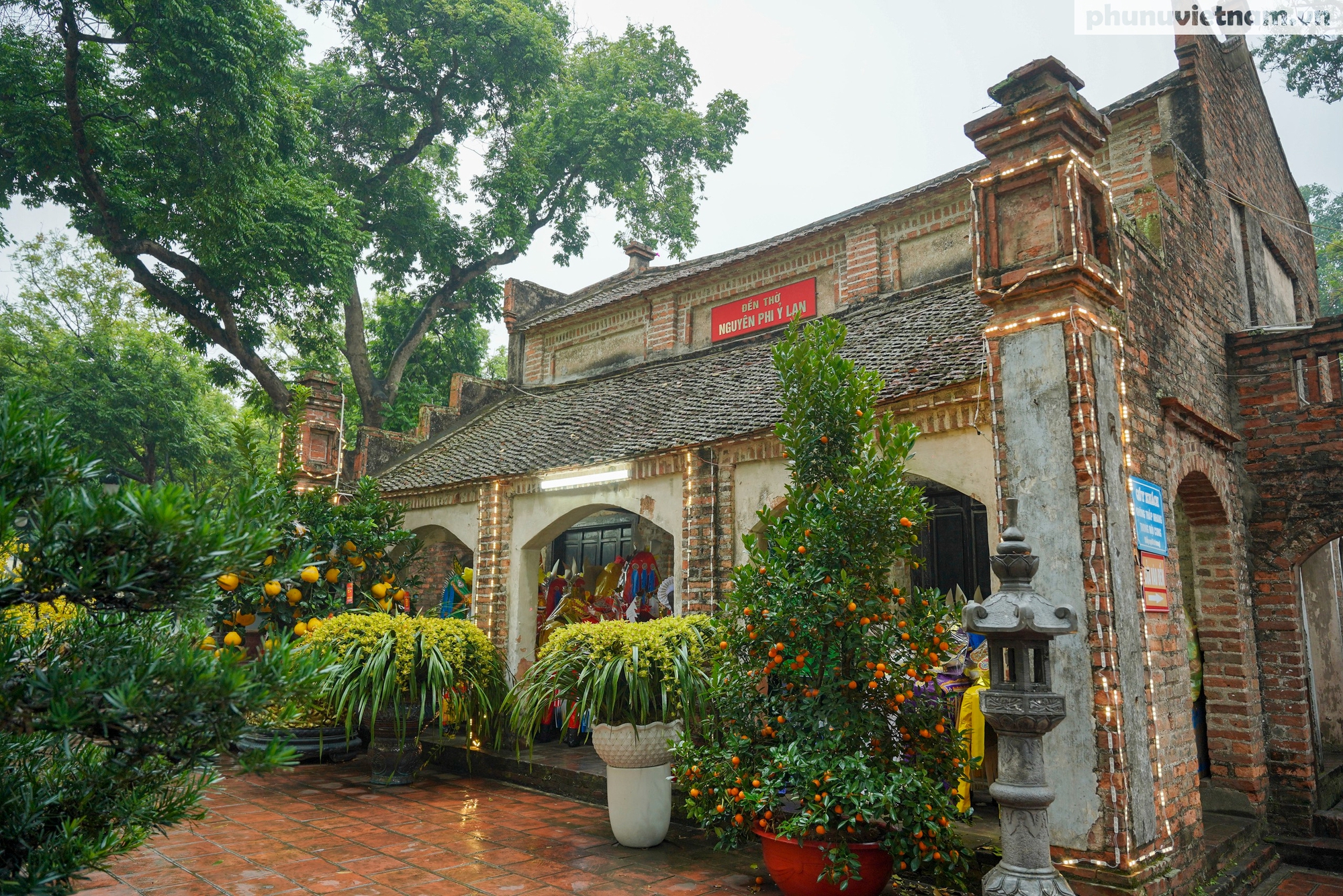 Trung ương Hội LHPN Việt Nam dâng hương, tri ân công đức Hoàng Thái hậu Ỷ Lan- Ảnh 2.