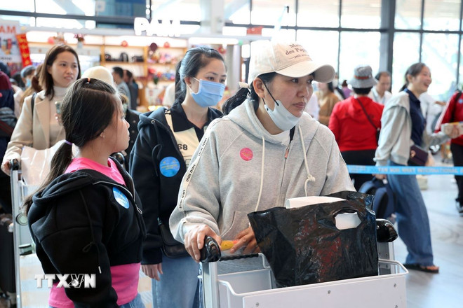 "Ăn Tết gọn, vào việc ngay" để hoàn thành kế hoạch năm Bính Ngọ- Ảnh 1.