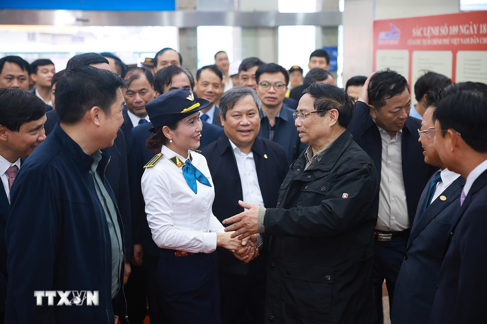 Thủ tướng kiểm tra hiện trường thi công tuyến đường sắt đô thị Nhổn-Ga Hà Nội- Ảnh 17.