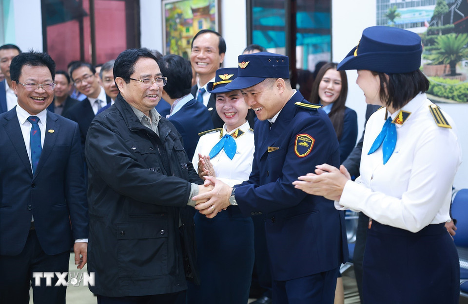 Thủ tướng kiểm tra hiện trường thi công tuyến đường sắt đô thị Nhổn-Ga Hà Nội- Ảnh 12.