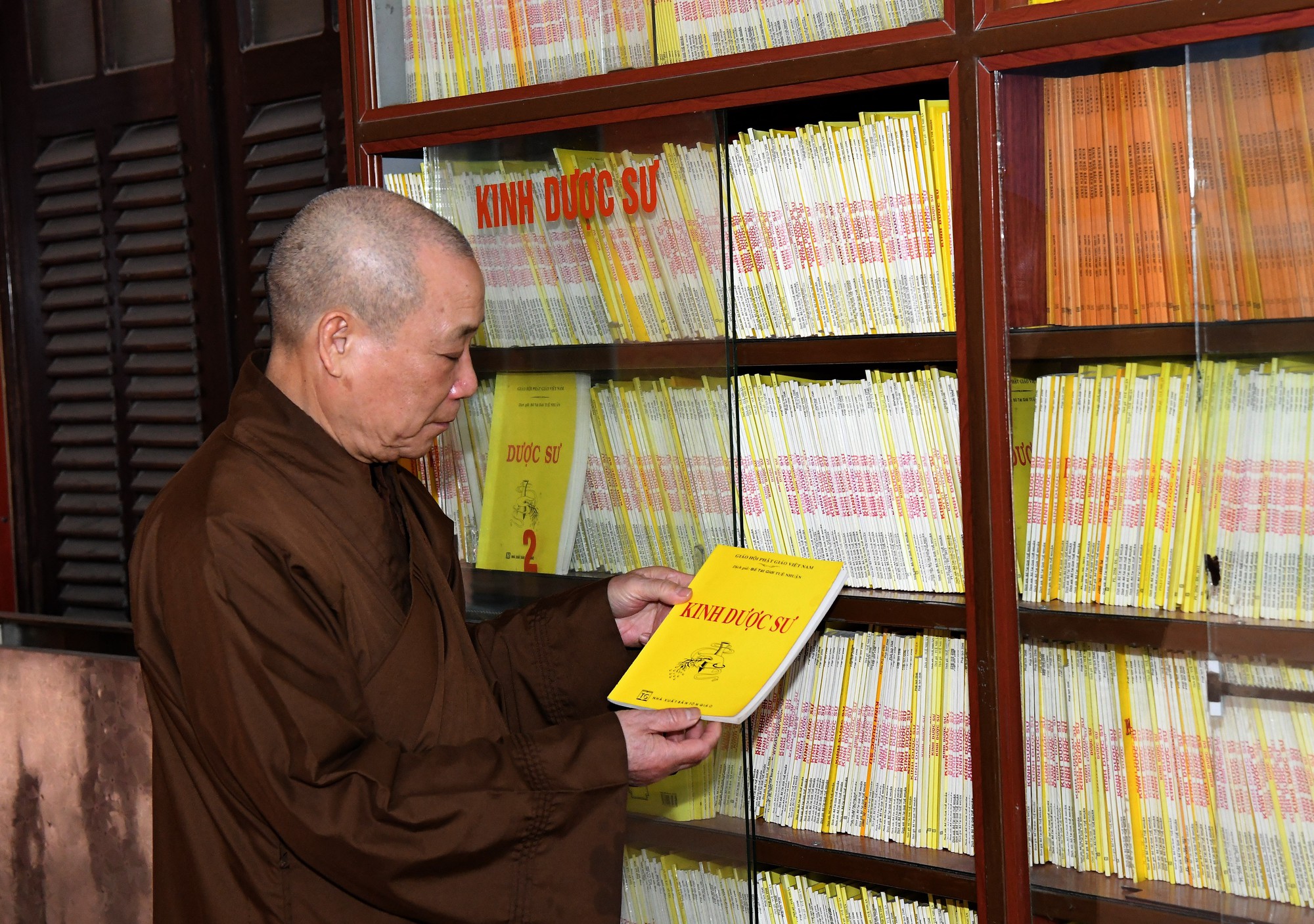 Đi lễ chùa đầu năm nên cầu gì?- Ảnh 3. Đi lễ chùa đầu năm nên cầu gì?- Ảnh 3.