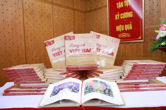 Rạng rỡ Việt Nam - dấu ấn thành tựu nhiệm kỳ Đại hội XIII của Đảng- Ảnh 1.