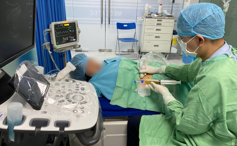 BSCKI Trần Văn Thụ - Người "giải mã" những ẩn số dưới lớp phim đen trắng- Ảnh 1. BSCKI Trần Văn Thụ - Người "giải mã" những ẩn số dưới lớp phim đen trắng- Ảnh 1.