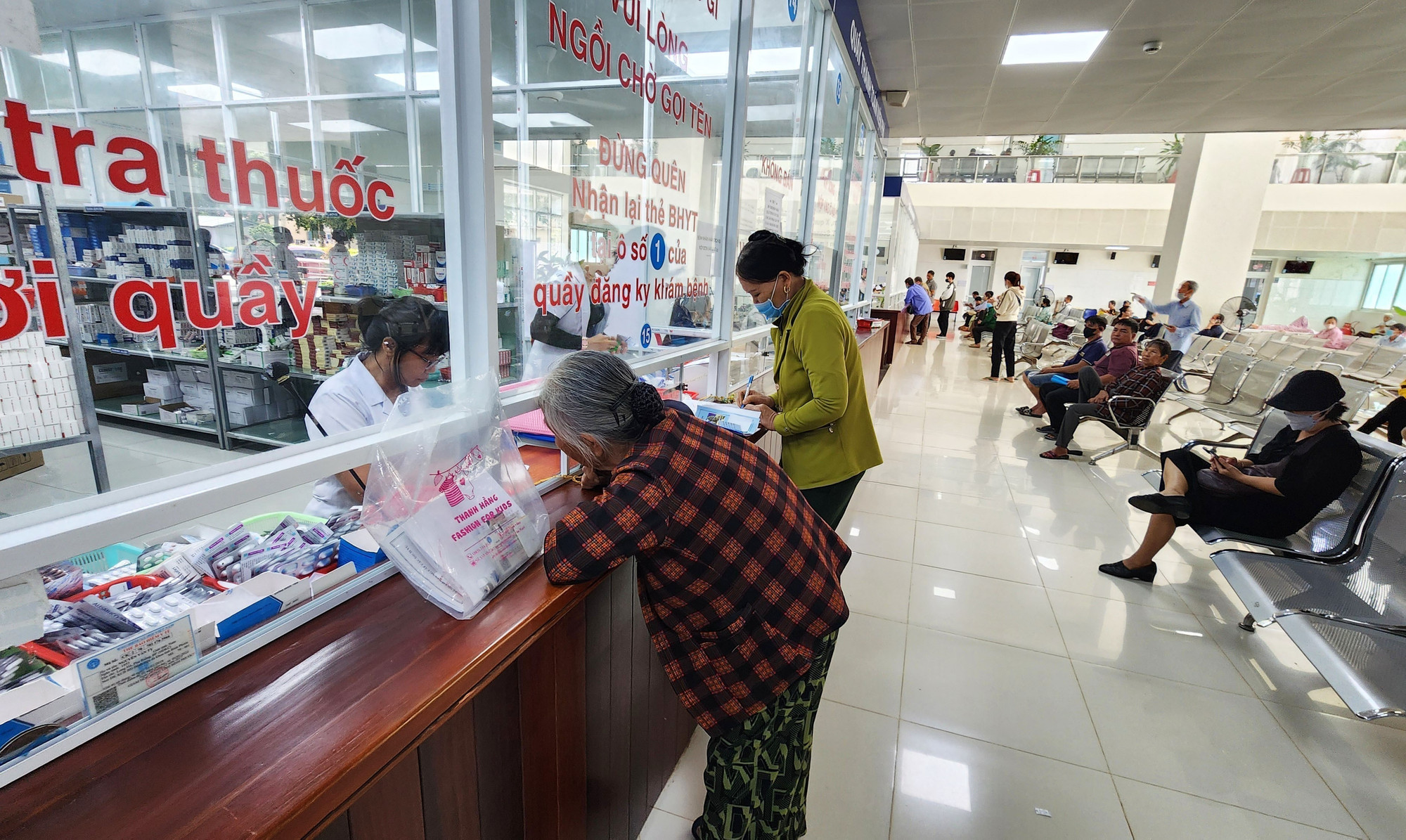 Ngành y tế bứt phá hoàn thiện thể chế, tháo gỡ các "điểm nghẽn" pháp lý- Ảnh 4.