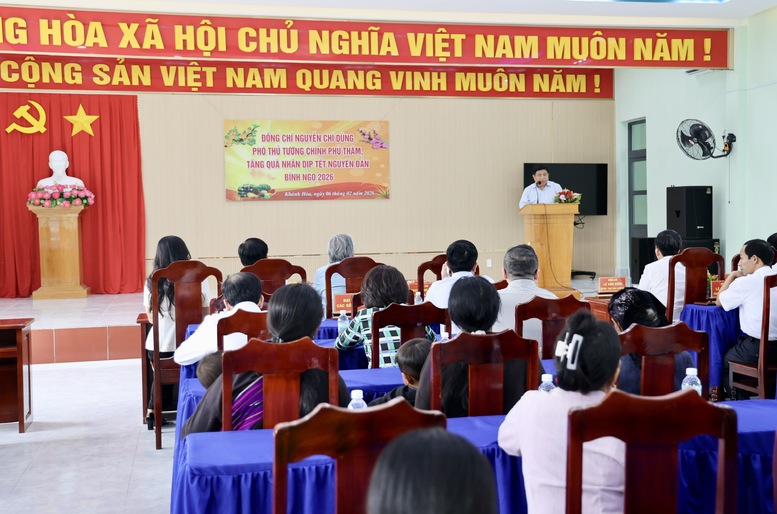Phó Thủ tướng Nguyễn Chí Dũng thăm, tặng quà nhân dân tỉnh Khánh Hoà- Ảnh 4.
