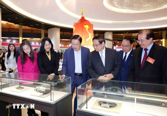 Thủ tướng: Thực hiện thành công Nghị quyết Đại hội Đảng XIV, đưa đất nước vững bước tiến vào kỷ nguyên mới- Ảnh 3.