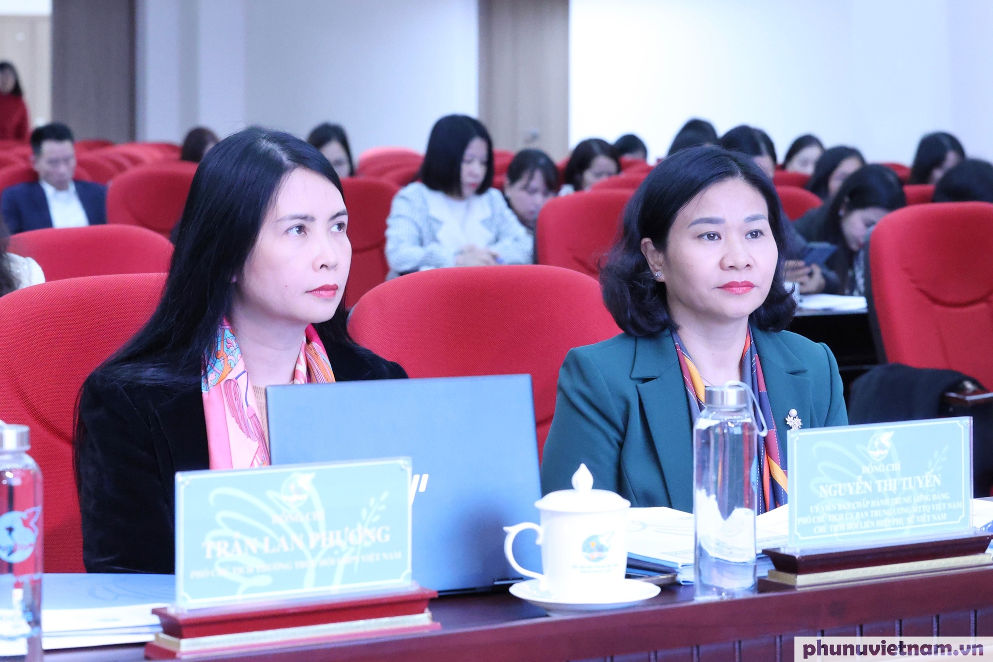 Nghệ thuật chinh phục cử tri: Khi 