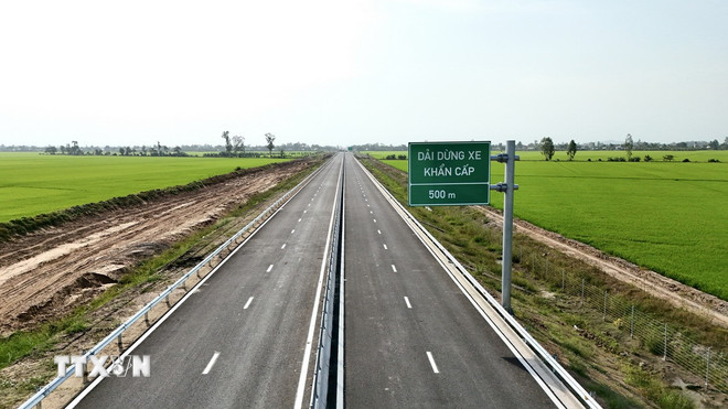 Chuẩn bị chu đáo cho Nhân dân đón Tết Nguyên đán Bính Ngọ 2026- Ảnh 2.