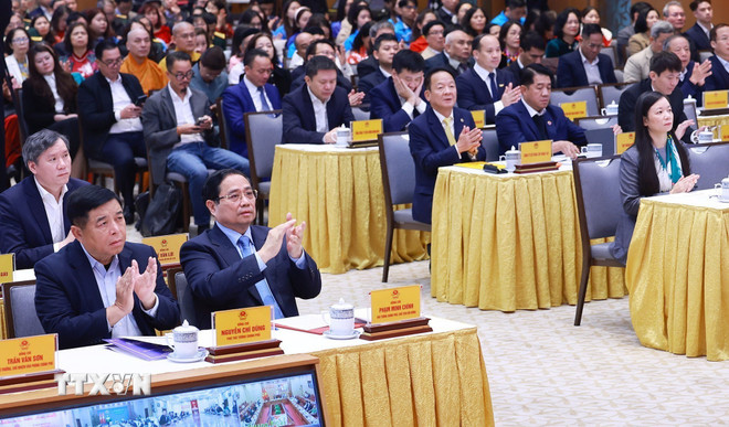 Thủ tướng: Số hóa tạo đà-Xanh hóa lan tỏa-Doanh nghiệp bứt phá-Đất nước vươn xa- Ảnh 1.