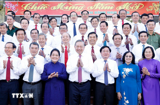 Tổng Bí thư Tô Lâm thăm, chúc Tết Đảng bộ, chính quyền, Nhân dân tỉnh Tây Ninh- Ảnh 2.