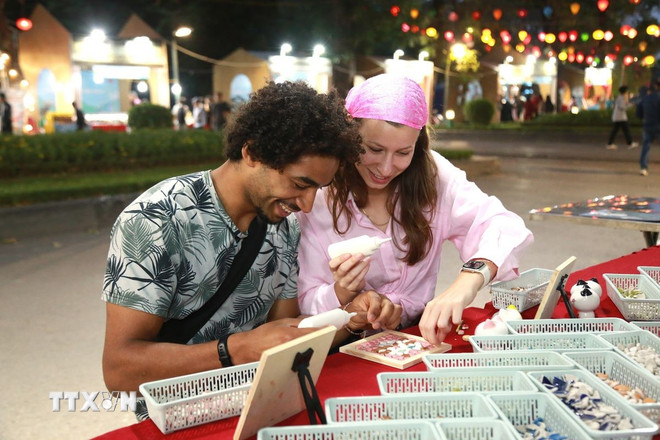 Khai mạc Lễ hội Du lịch "Hà Nội - Du lịch xanh, trải nghiệm số" năm 2026- Ảnh 1.