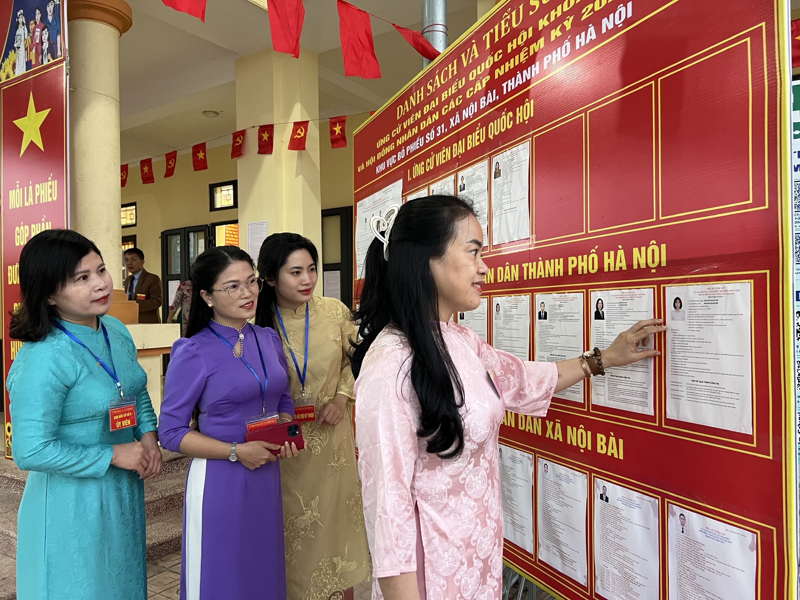 Cả nước rộn ràng bước vào Ngày bầu cử- Ảnh 23. Cả nước rộn ràng bước vào Ngày bầu cử- Ảnh 23.