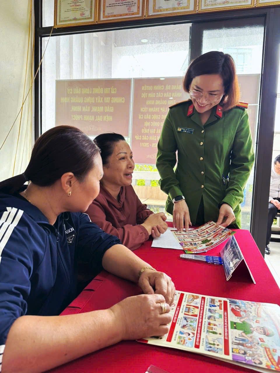 Cả nước rộn ràng bước vào Ngày bầu cử- Ảnh 27. Cả nước rộn ràng bước vào Ngày bầu cử- Ảnh 27.