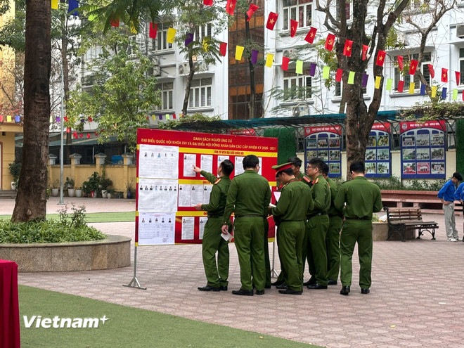 Đến 14 giờ 15 phút ngày 15/3: Hơn 61 triệu cử tri trên cả nước đã đi bầu cử- Ảnh 2.