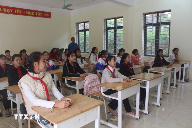 Từng bước chuẩn hóa hệ thống trường phổ thông trong cả nước- Ảnh 1.