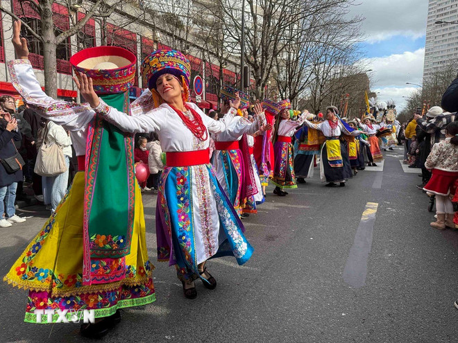 Văn hóa Việt ghi dấu ấn tại lễ diễu hành Tết Âm lịch lớn nhất nước Pháp- Ảnh 3.