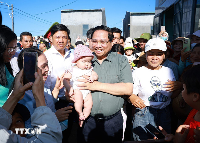 Thủ tướng kiểm tra các tuyến đường bộ cao tốc và kết quả Chiến dịch Quang Trung- Ảnh 2.