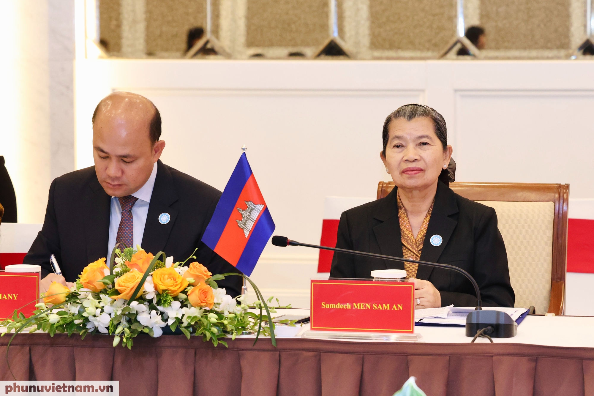 Việt Nam - Campuchia: Nâng tầm hợp tác Mặt trận, vun đắp tình hữu nghị trường tồn- Ảnh 2. Việt Nam - Campuchia: Nâng tầm hợp tác Mặt trận, vun đắp tình hữu nghị trường tồn- Ảnh 2.