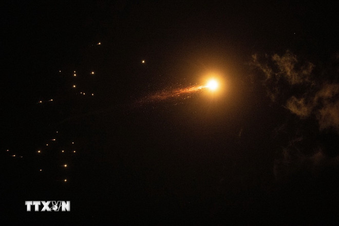 Xung đột tại Trung Đông: Cộng đồng người Việt tại các quốc gia vùng Vịnh an toàn- Ảnh 1.