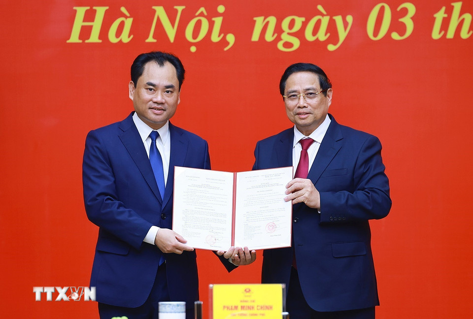 Lễ trao Quyết định của Bộ Chính trị và Thủ tướng Chính phủ về công tác cán bộ- Ảnh 3.