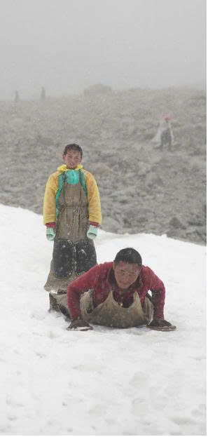 Ra mắt cuốn sách ảnh đặc biệt về văn hóa Himalaya- Ảnh 1.