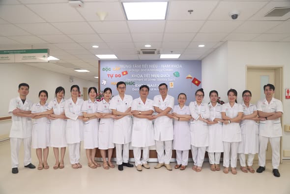 75 năm Bệnh viện Trung ương Quân đội 108: Viết tiếp hành trình y đức và nhân ái vì cộng đồng- Ảnh 3.