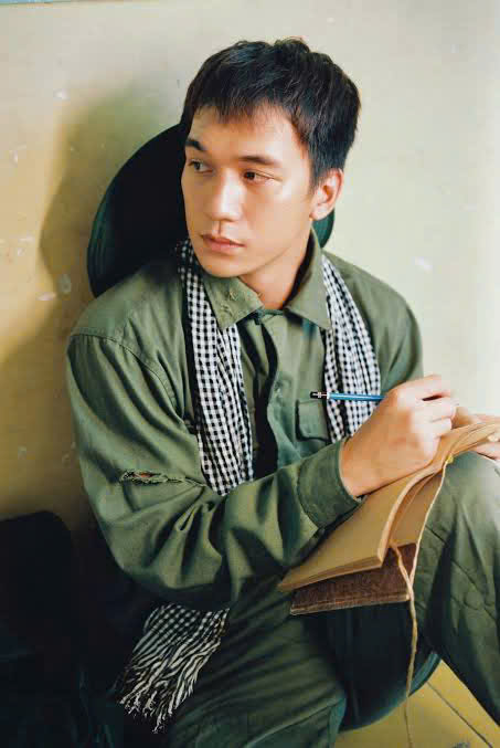 Nam chính "Mưa đỏ" Đỗ Nhật Hoàng xin lỗi về phát ngôn gây tranh cãi- Ảnh 1.