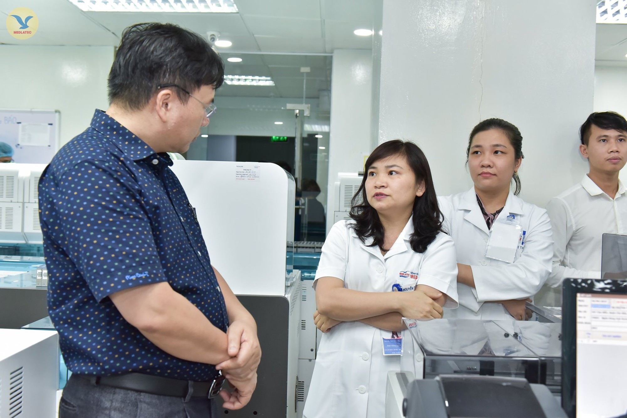 ThS.BSCKII Nguyễn Thị Kim Len: “Nữ tướng” cầm lái “con tàu chuyên môn” và dệt nên giá trị MEDLATEC- Ảnh 1. ThS.BSCKII Nguyễn Thị Kim Len: “Nữ tướng” cầm lái “con tàu chuyên môn” và dệt nên giá trị MEDLATEC- Ảnh 1.