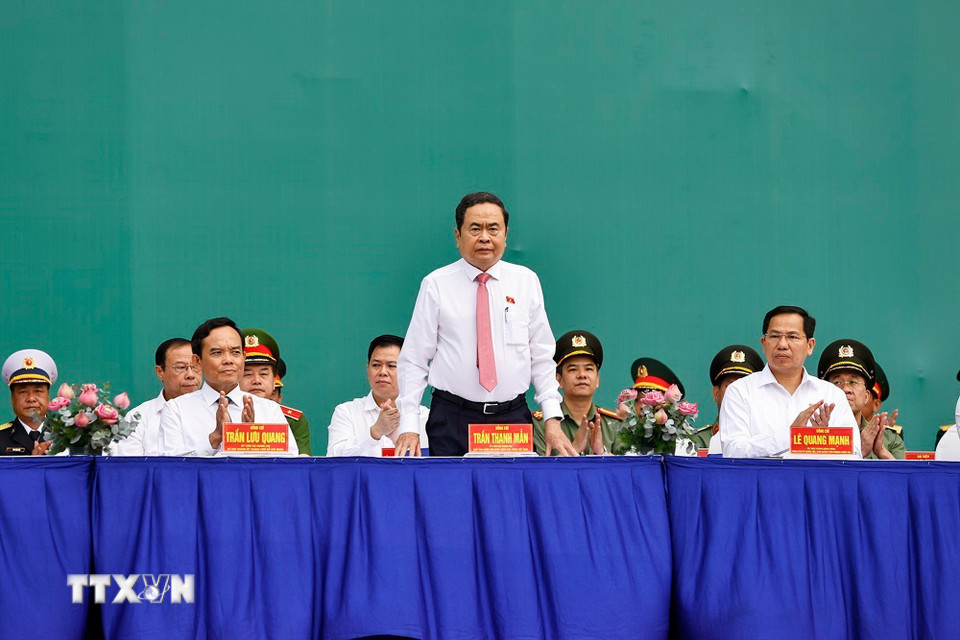 Chủ tịch Quốc hội dự Lễ giao, nhận quân năm 2026 tại TPHCM- Ảnh 1.