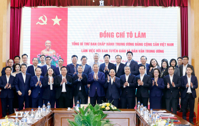 Tổng Bí thư Tô Lâm: Công tác chính trị, tư tưởng phải thực sự đi trước, mở đường- Ảnh 2.