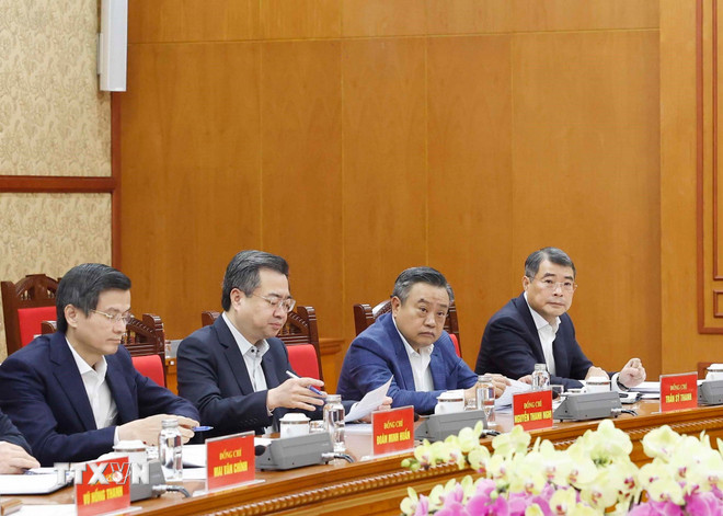 "Khắc phục tình trạng thừa người quen việc cũ nhưng thiếu người làm việc mới"- Ảnh 2.