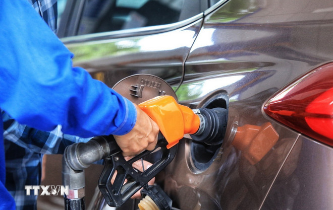 Thực hiện các giải pháp bảo đảm nguồn cung xăng dầu cho thị trường trong nước- Ảnh 2.