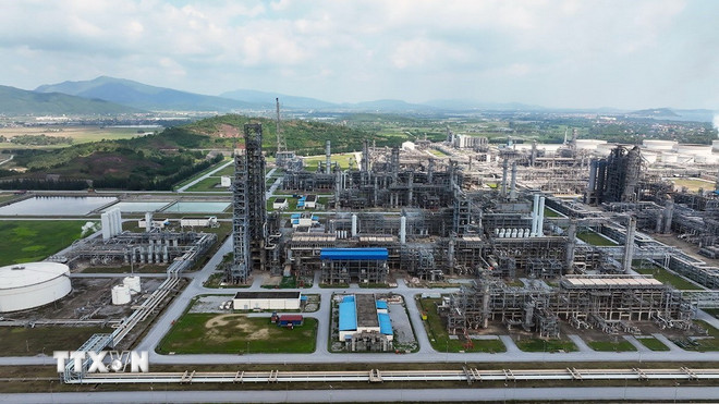 Thực hiện các giải pháp bảo đảm nguồn cung xăng dầu cho thị trường trong nước- Ảnh 1.